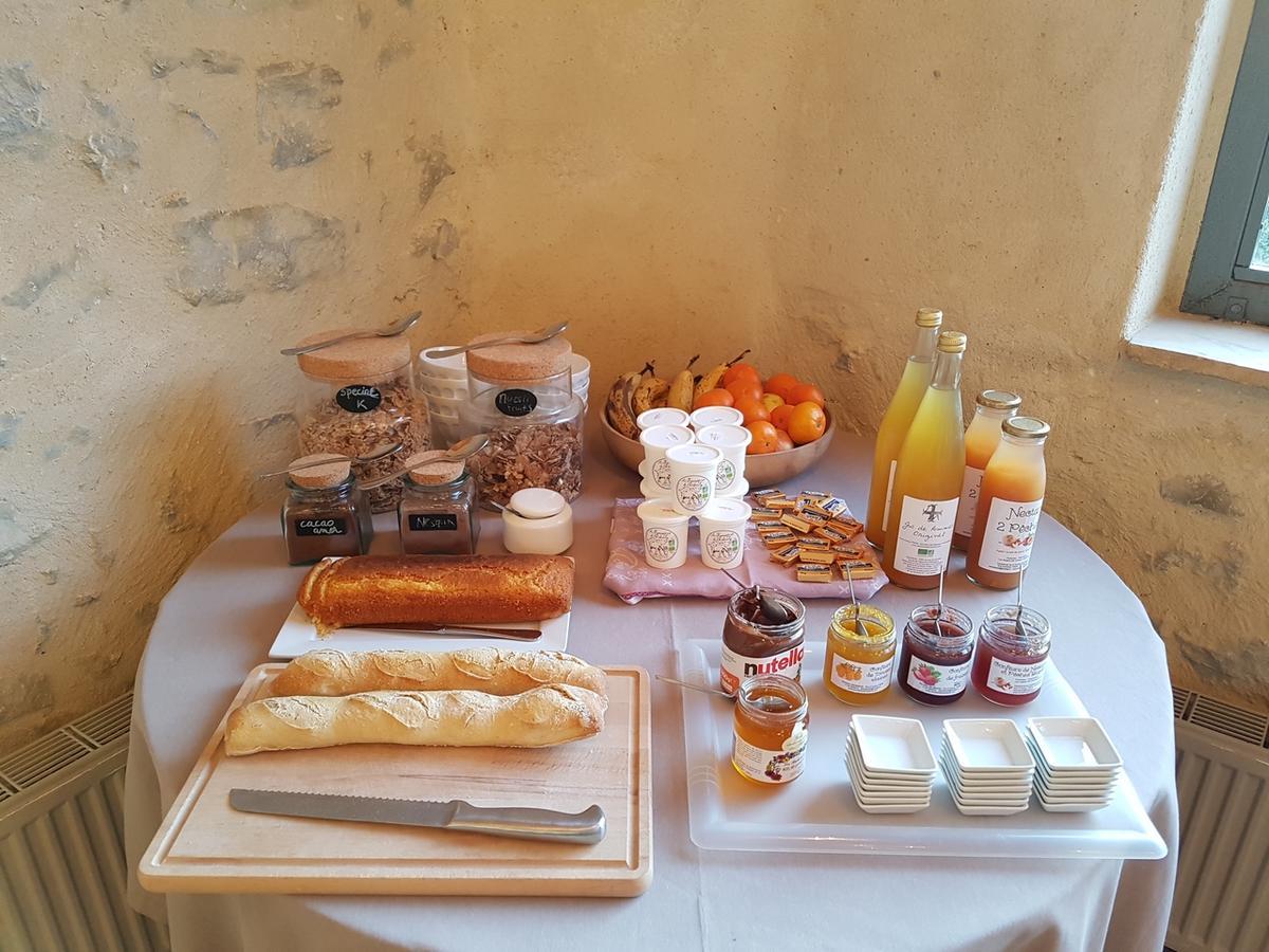 Domaine Des Massols Bed and Breakfast Marsat Eksteriør billede
